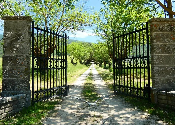 Scappo In Umbria, Casale Beatrice